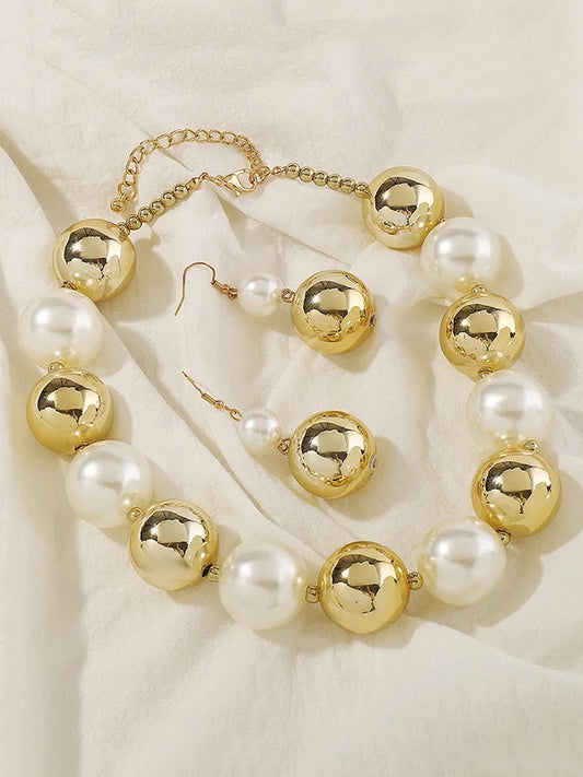 Divine Aura Bold Pearl Choker Set