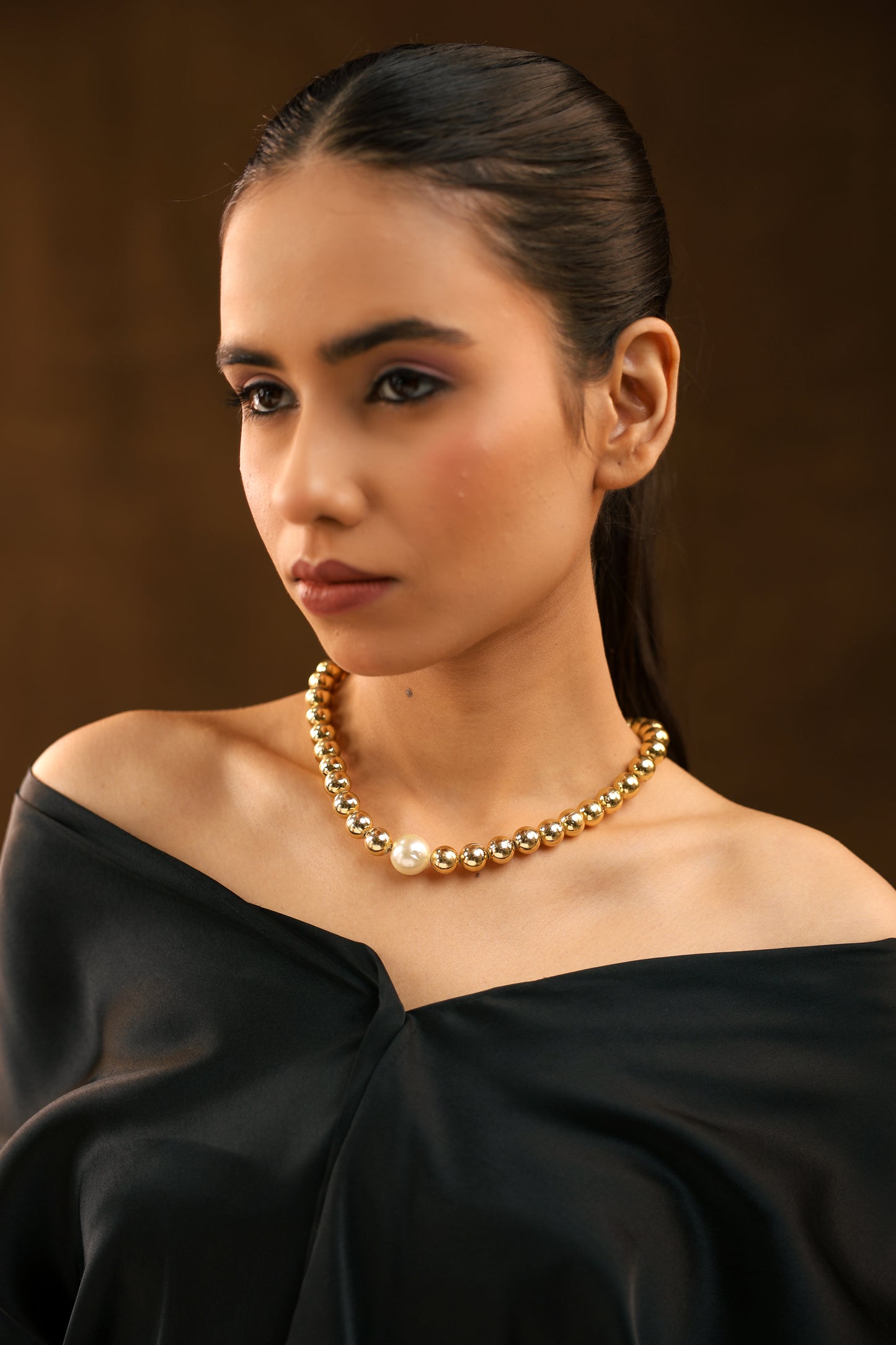 Solstice Shine Gold Choker with Pearl Detail