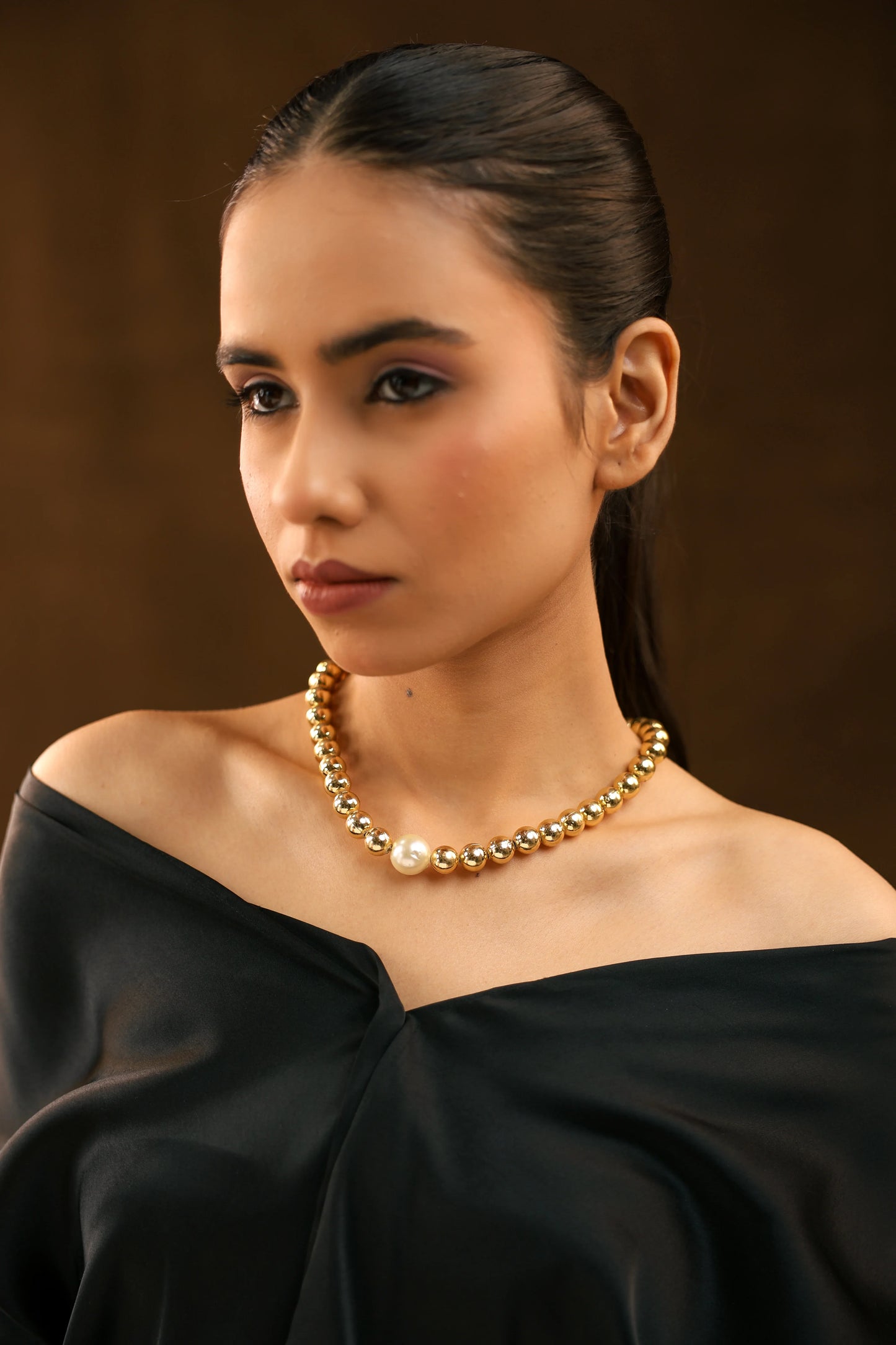 Gold Choker with Pearl Accent