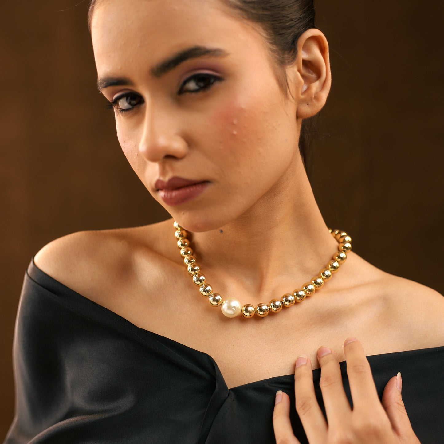 Solstice Shine Gold Choker with Pearl Detail