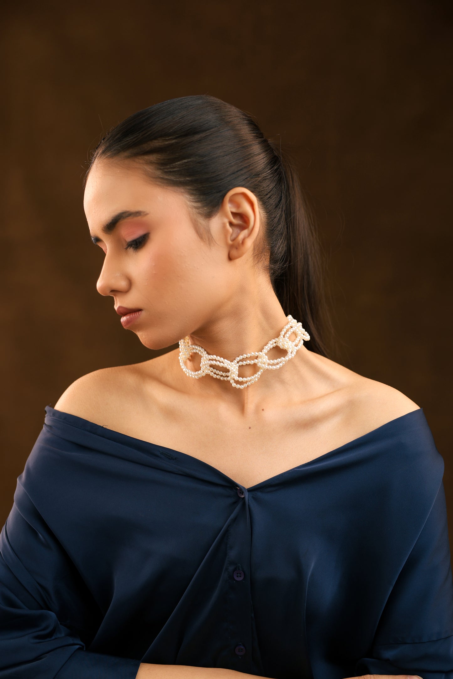 White Pearl Ring Choker – Elegant Minimalist Necklace