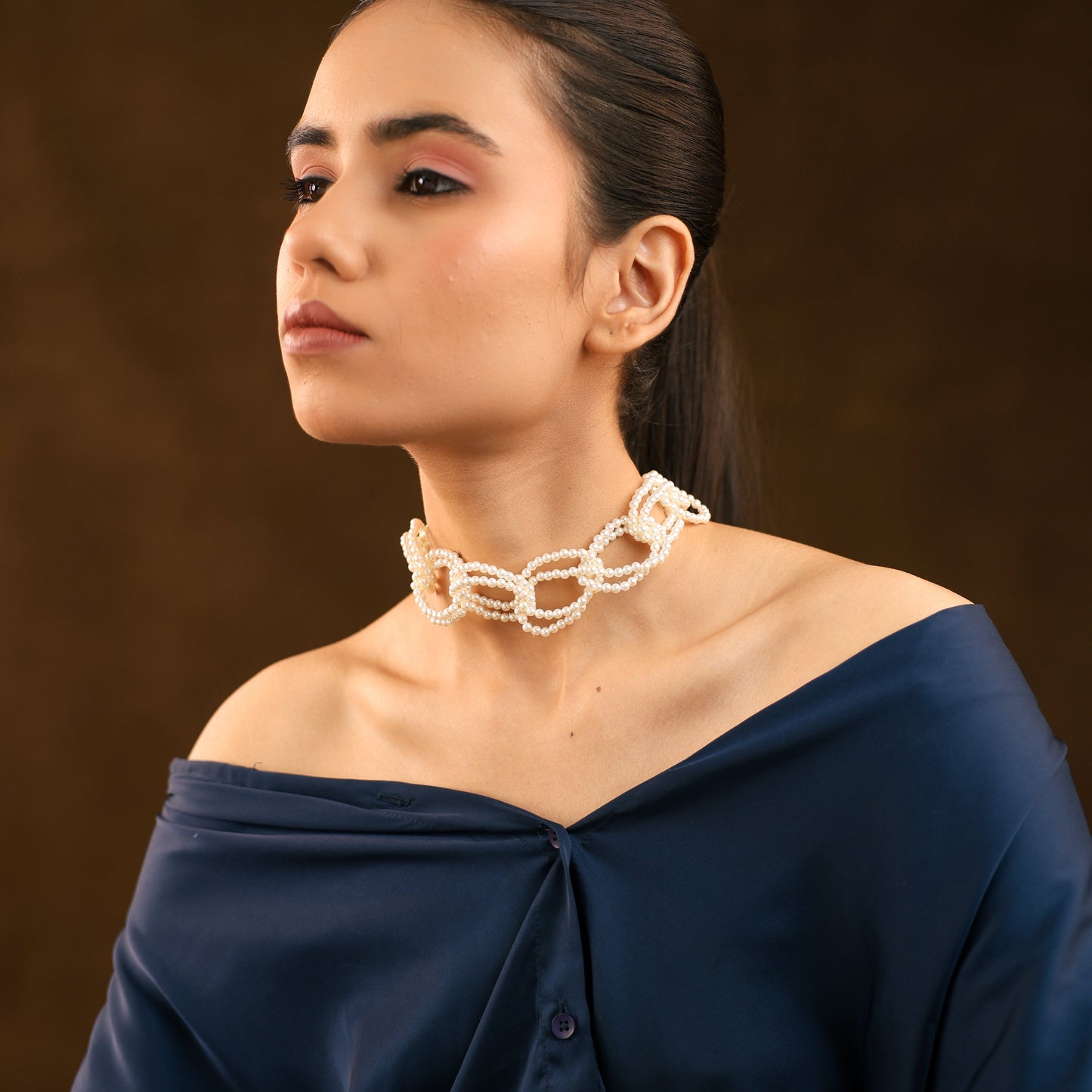 White Pearl Ring Choker