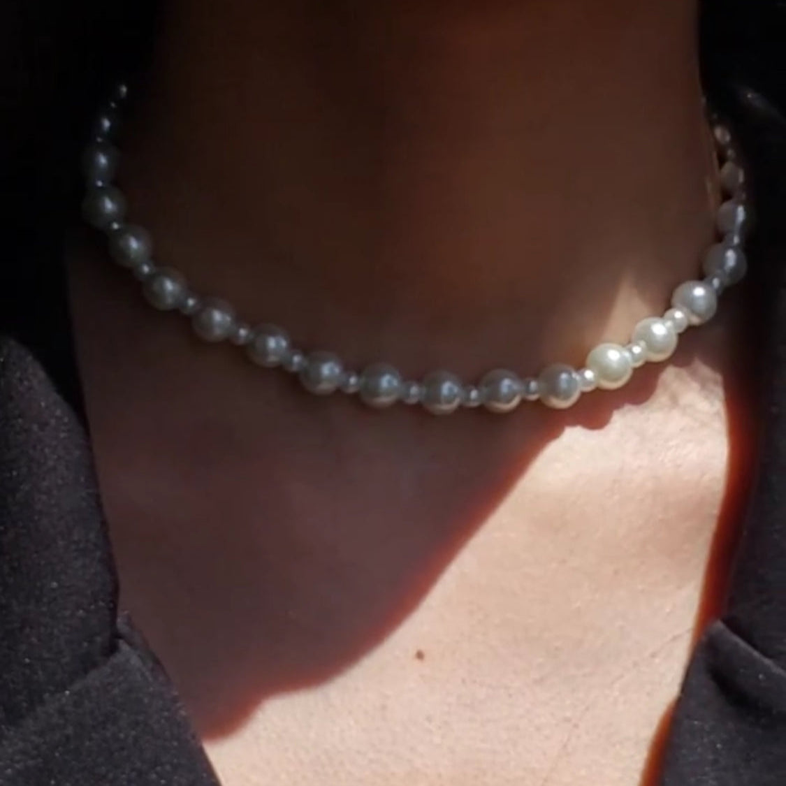 Delicate White Pearl Choker