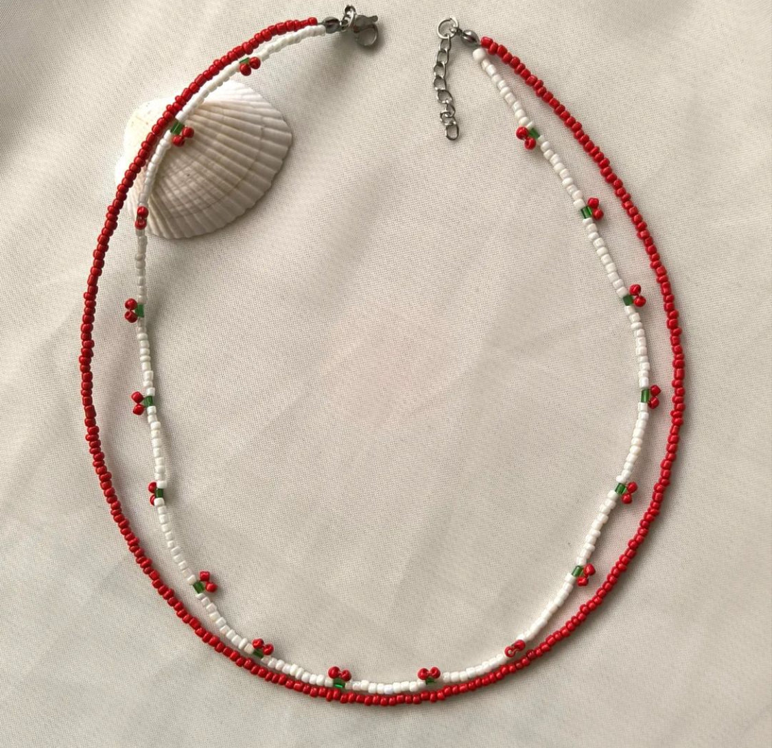 Red & White Crystal Bead Necklace – Subtle Statement
