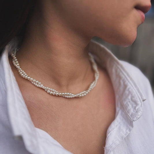 White Pearl Spring Bloom Necklace