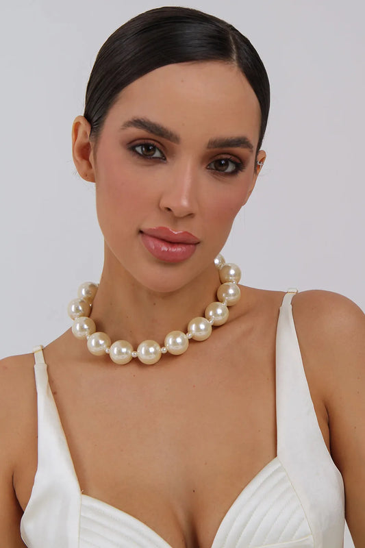 Ethereal White Bold Pearl Choker Set