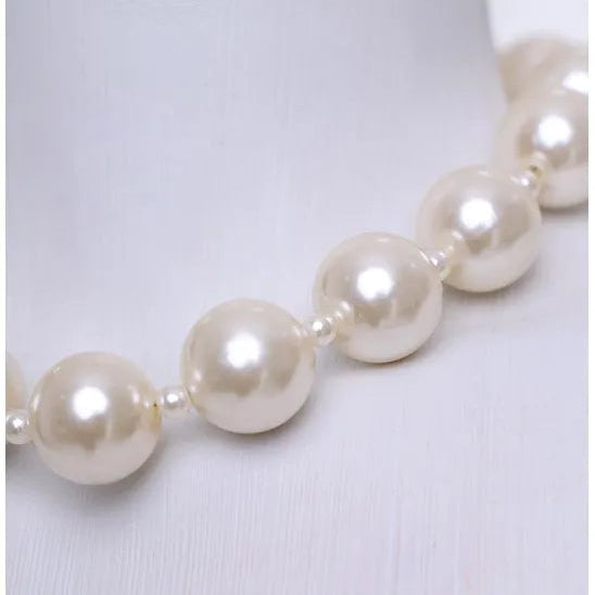 Ethereal White Bold Pearl Choker Set