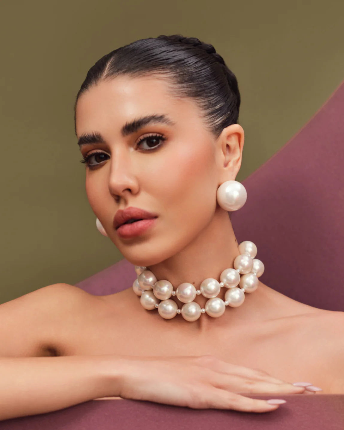 Statement Pearl Necklace with Center Mini Pearl – Handmade Beauty