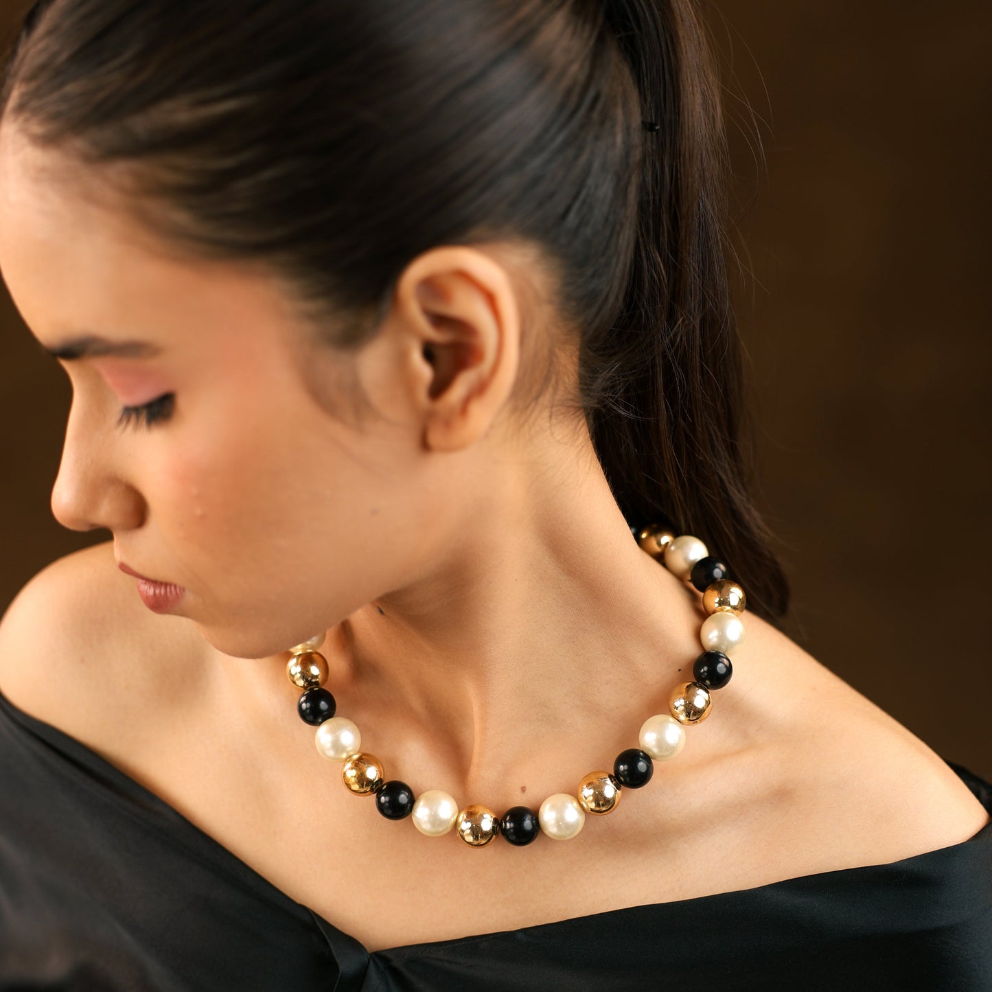 Luxe Trim Choker