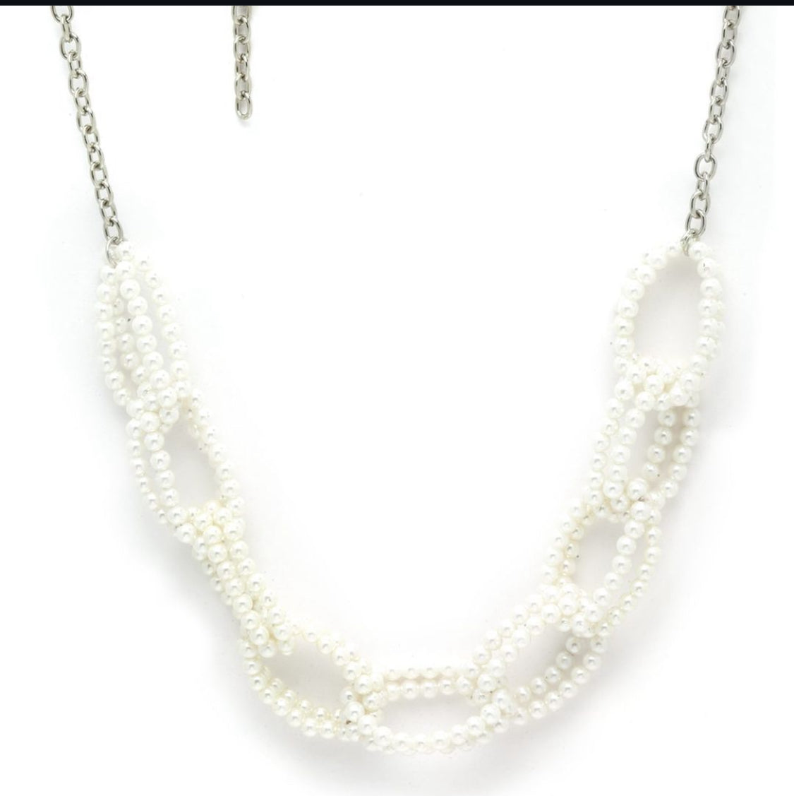 White Pearl Ring Choker – Elegant Minimalist Necklace