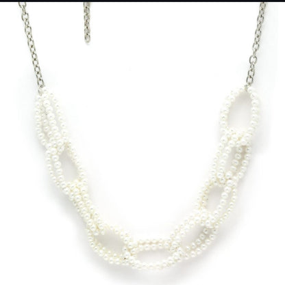 White Pearl Ring Choker