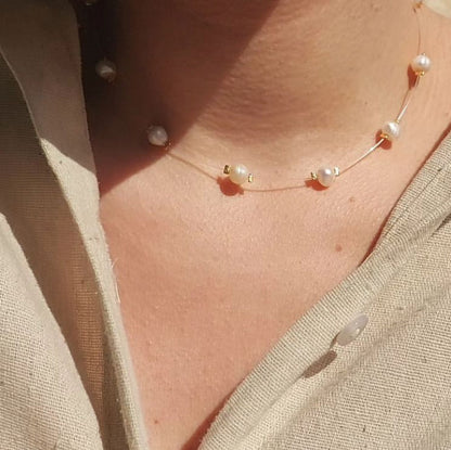 Minimal White Pearl Choker