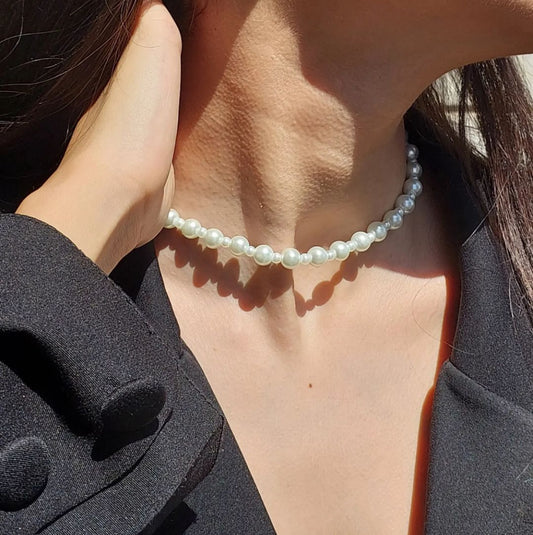Delicate White Pearl Choker – Simple & Timeless