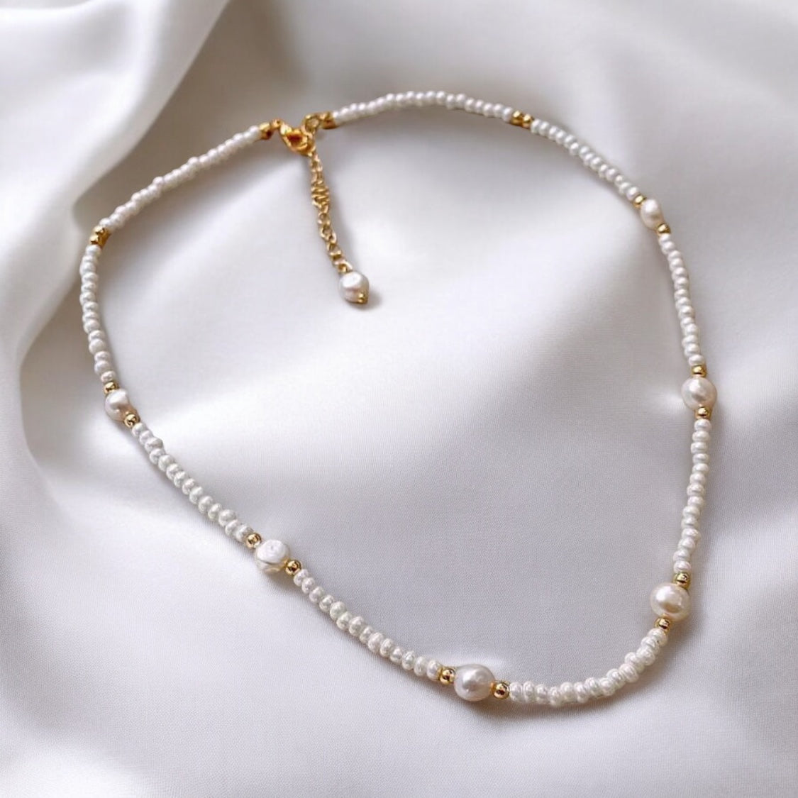 Luxury White Crystal Bead Necklace with Pearl – Statement Piece