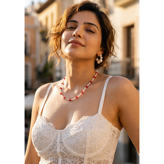 Handmade Red Daisy Beaded Necklace – White & Red Floral Choker with Gold Clasp