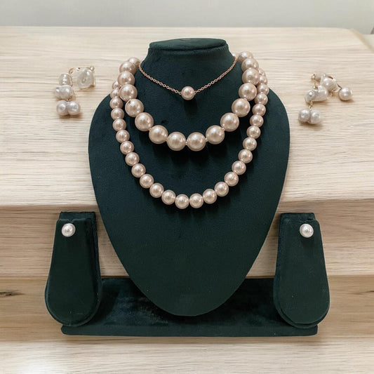 Handmade Triple Strand Pearl Necklace: Timeless Elegance