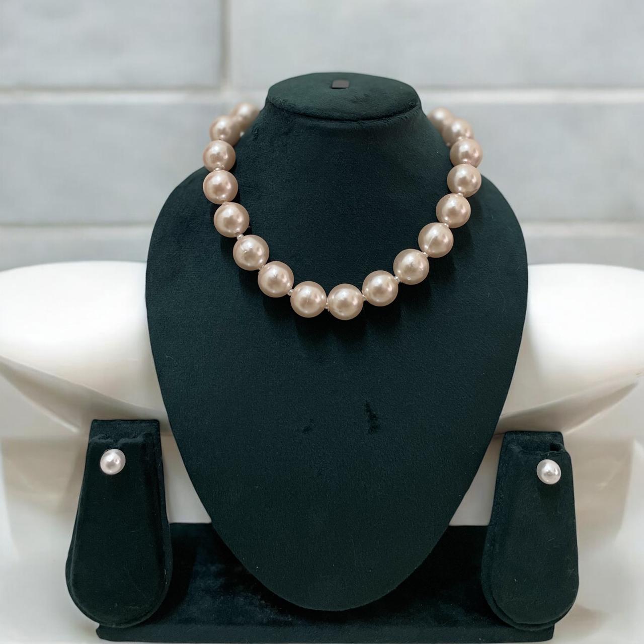 Handmade Triple Strand Pearl Necklace: Timeless Elegance