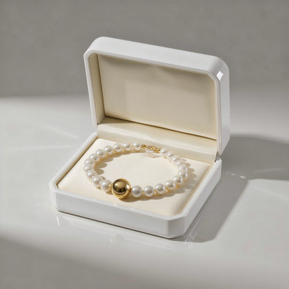 Golden Focus Graduated Pearl Necklace
