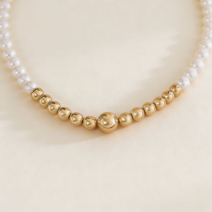 Golden Glow – Simple Pearl Necklace