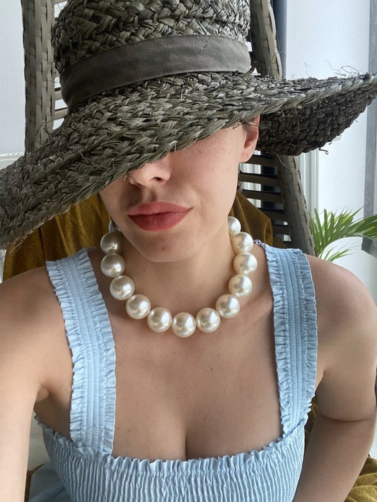 Lustrous Power – XL Statement Pearl Choker