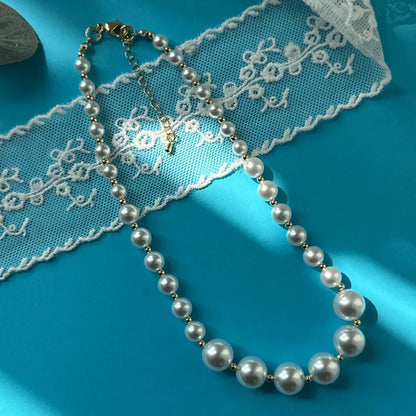 Golden Soul – Minimal Pearl Necklace