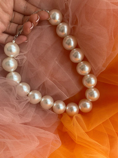 Lustrous Power – XL Statement Pearl Choker