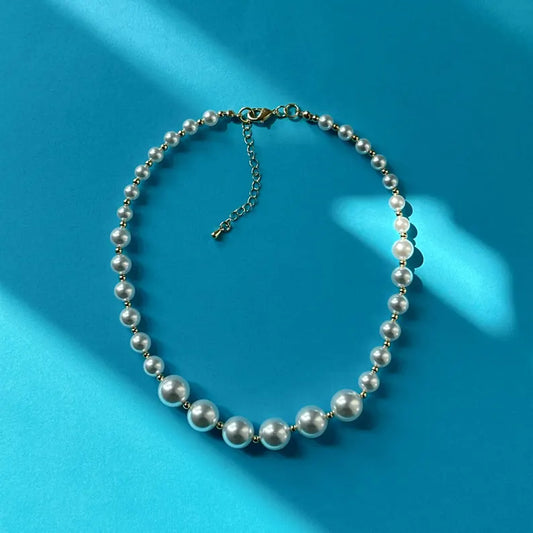 Golden Soul – Minimal Pearl Necklace