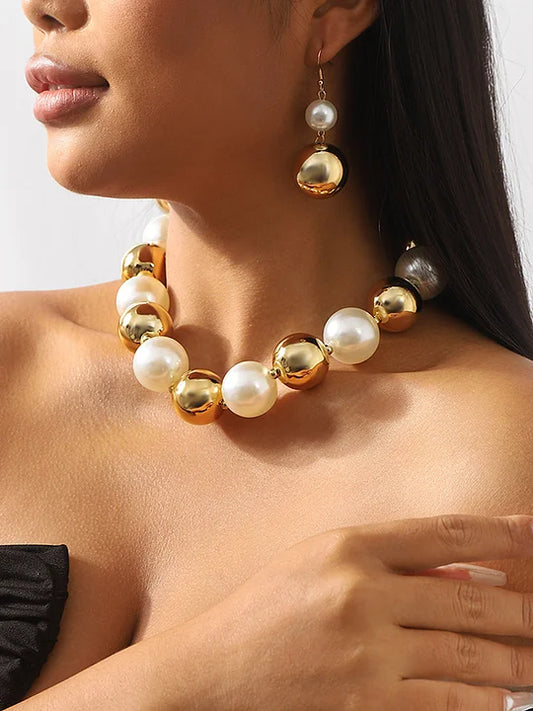 Divine Aura Bold Pearl Choker Set